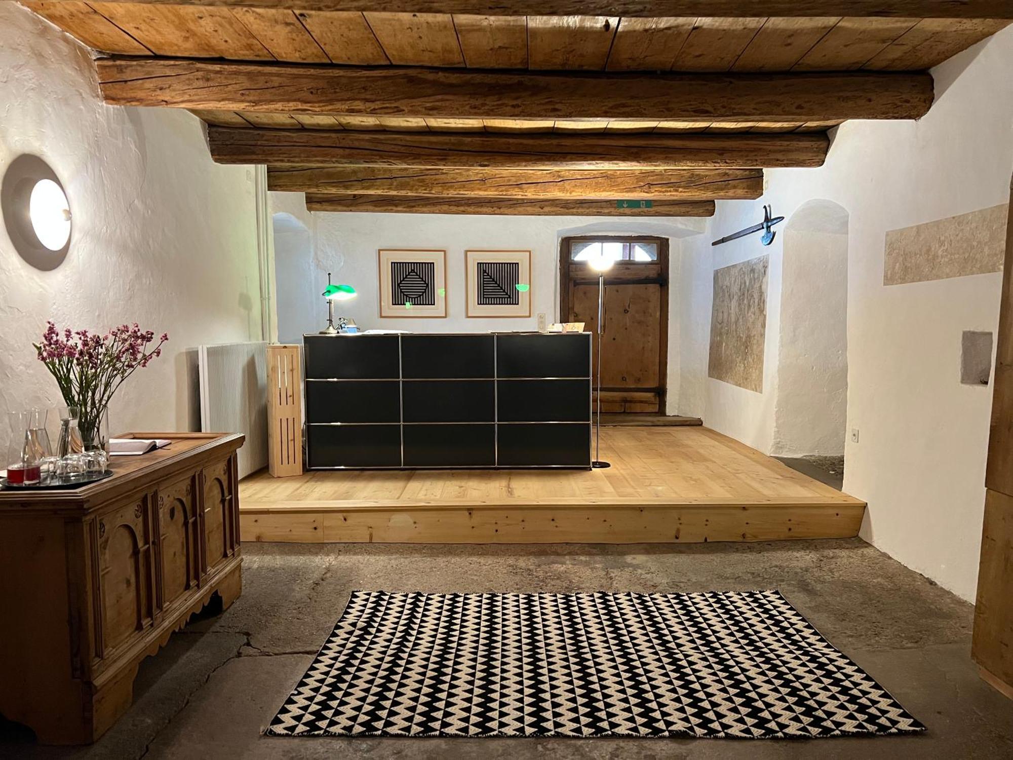 Hotel Chasa Chalavaina Müstair Eksteriør bilde