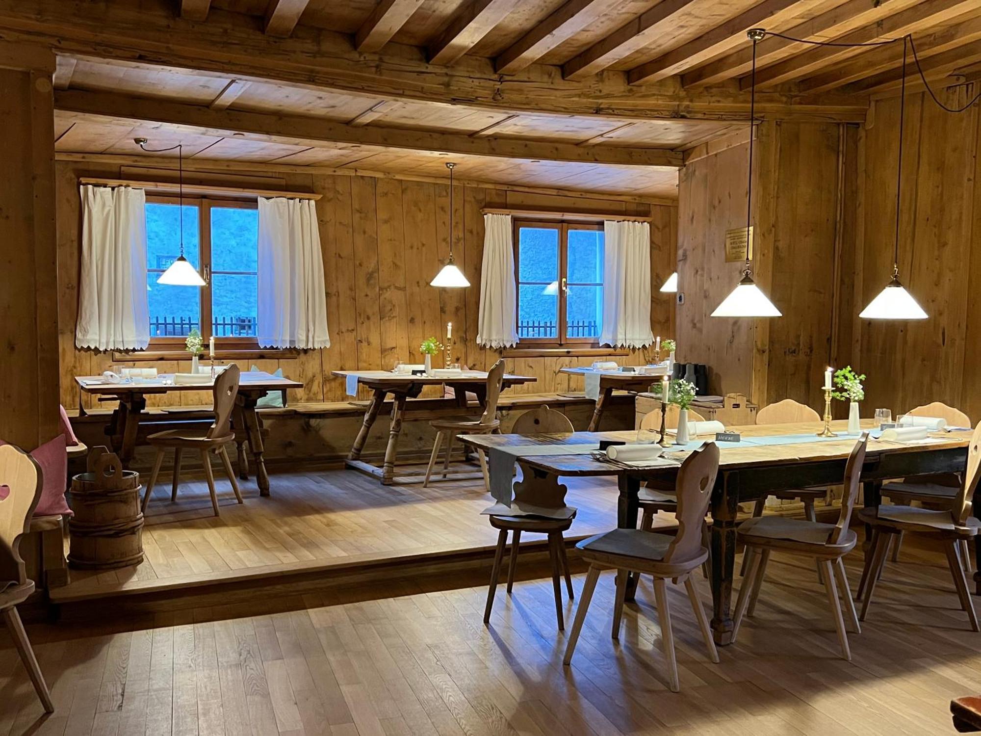 Hotel Chasa Chalavaina Müstair Eksteriør bilde