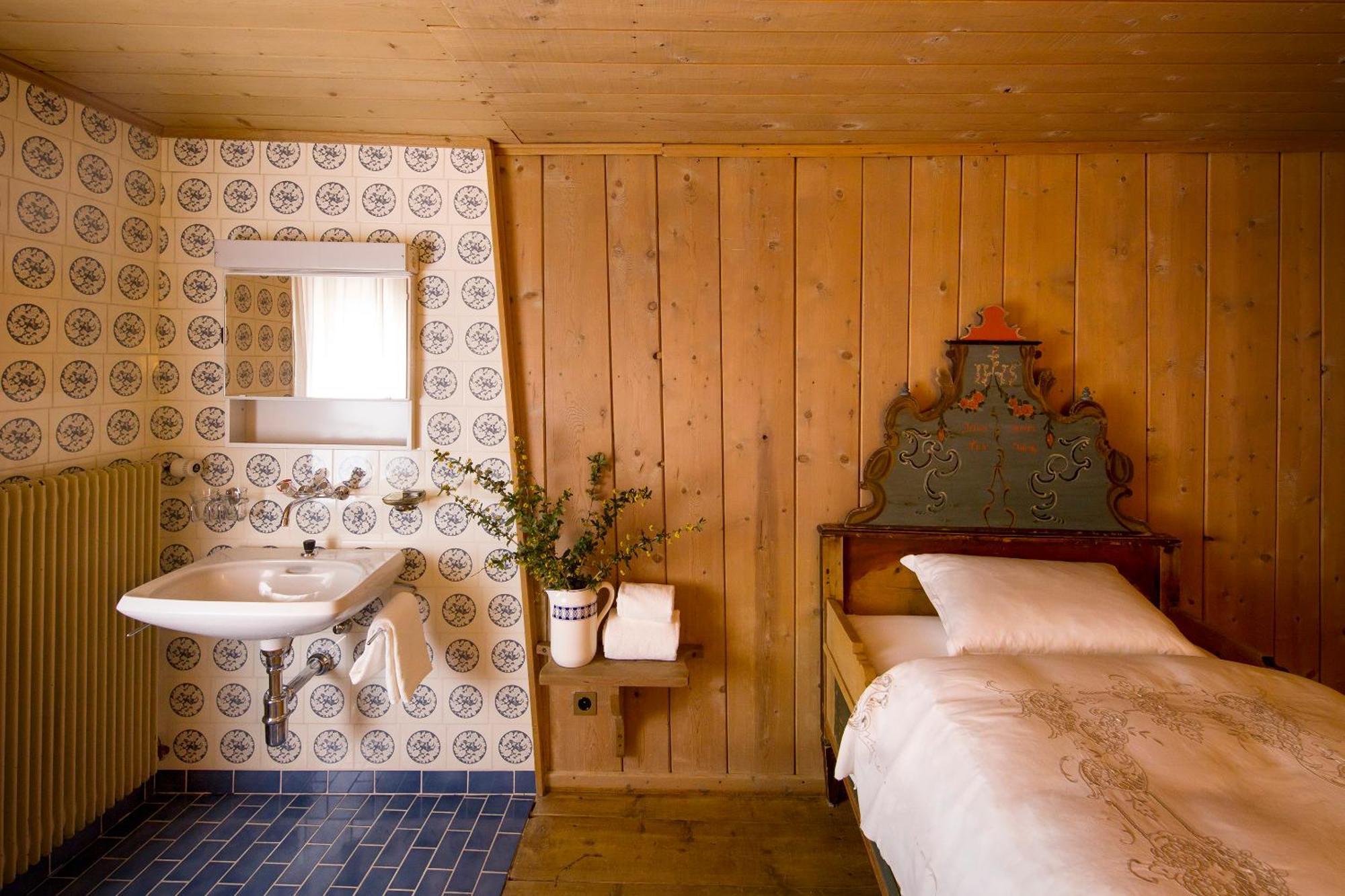 Hotel Chasa Chalavaina Müstair Rom bilde