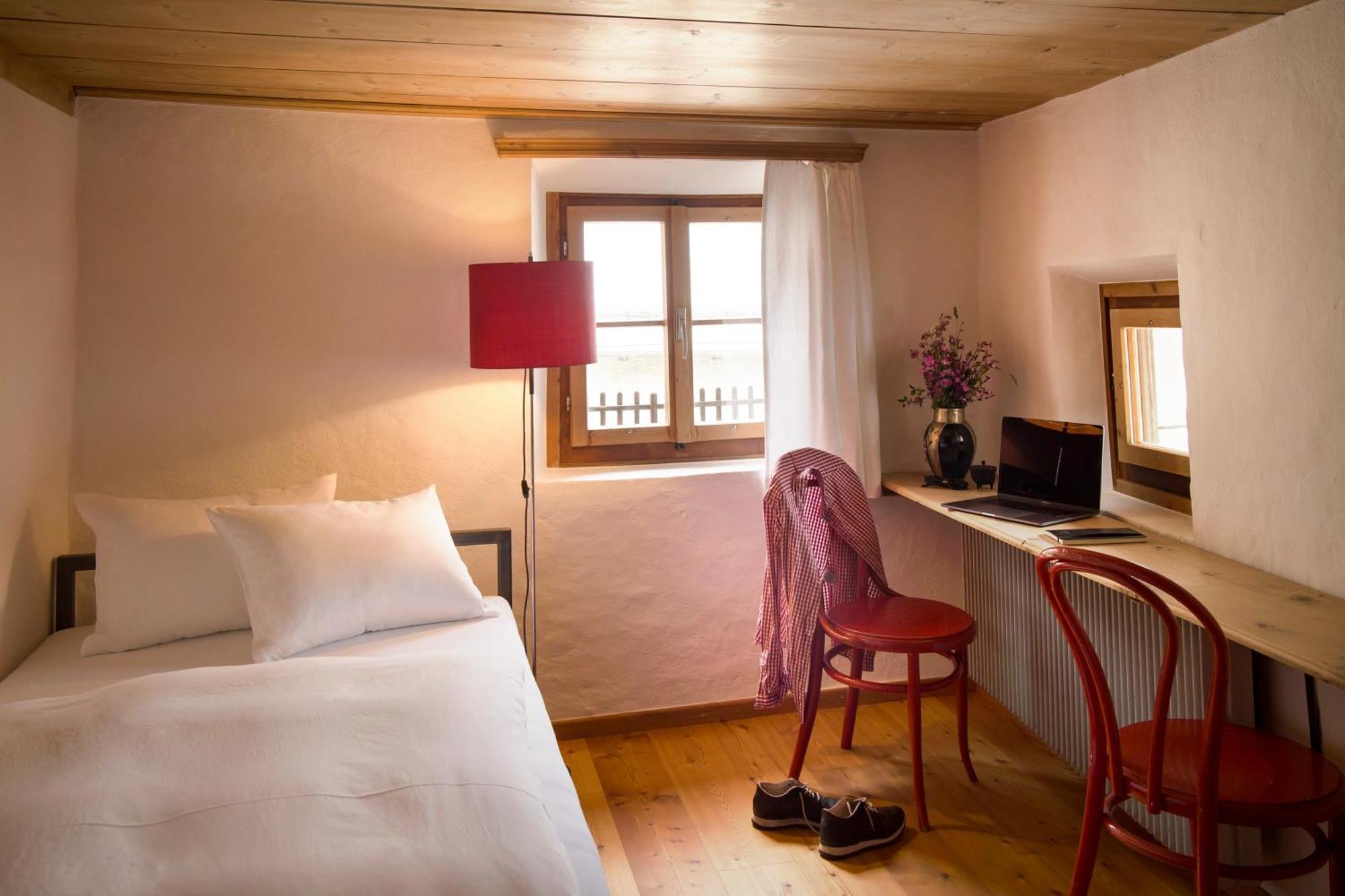 Hotel Chasa Chalavaina Müstair Rom bilde
